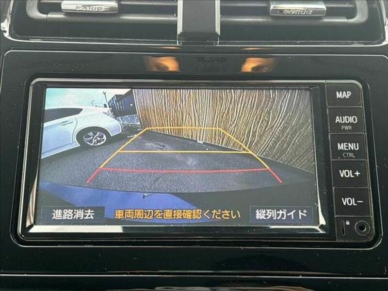 PRIUS-4
