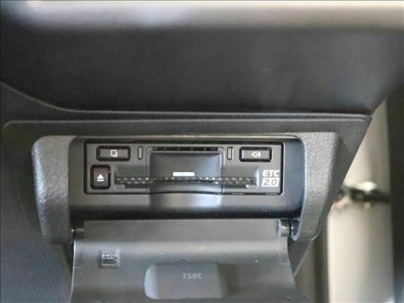 PRIUS-7