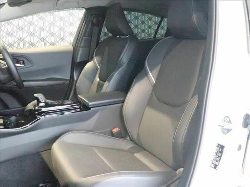 PRIUS-8