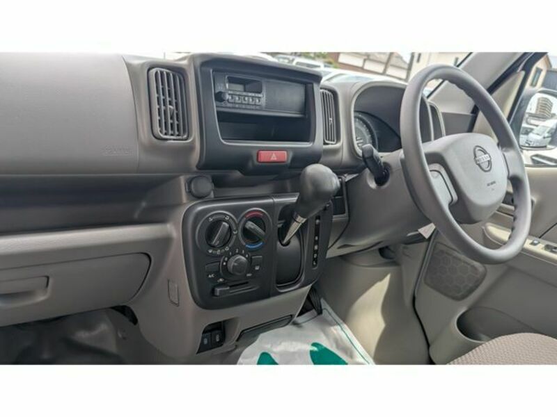 CLIPPER VAN