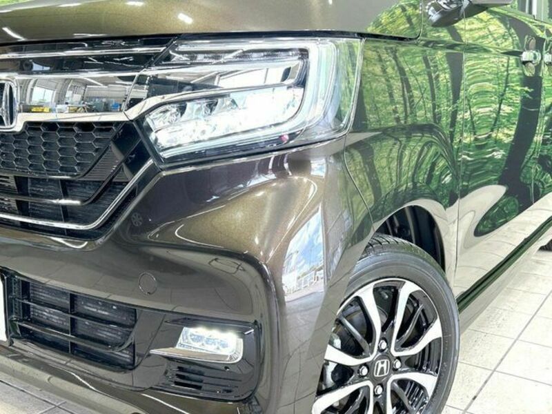 N BOX CUSTOM-11