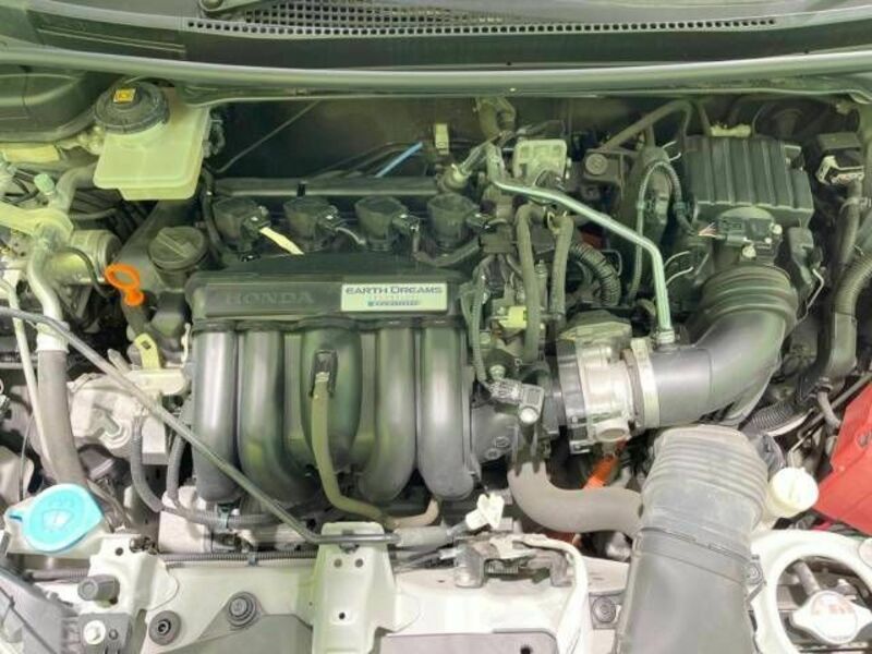 FIT HYBRID-17