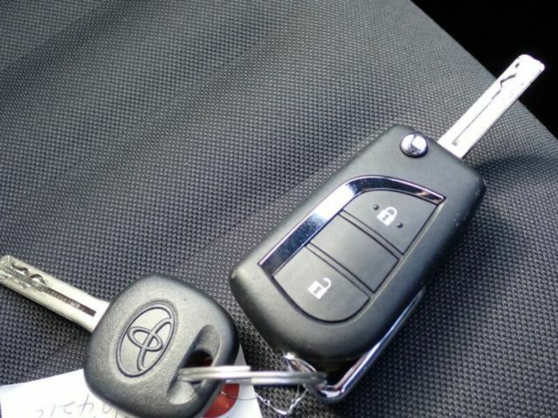 YARIS-26