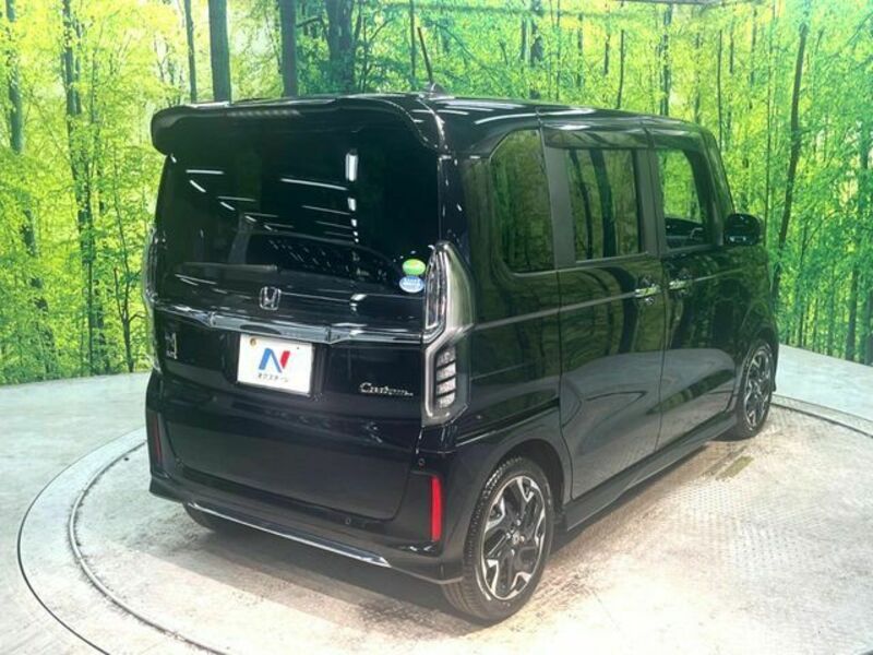 N BOX CUSTOM