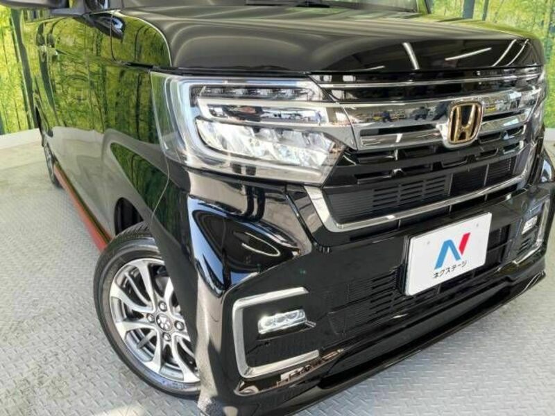 N BOX CUSTOM-11