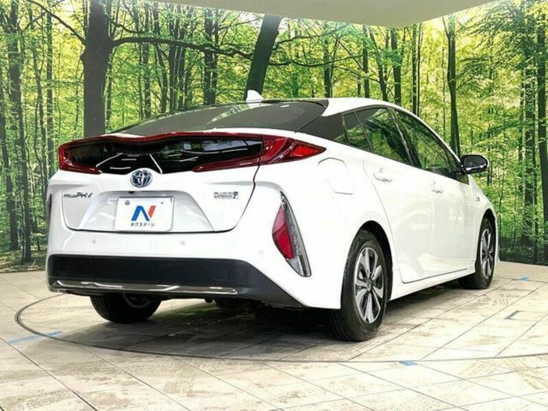 PRIUS PHV
