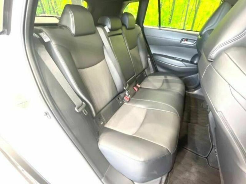 COROLLA CROSS-8