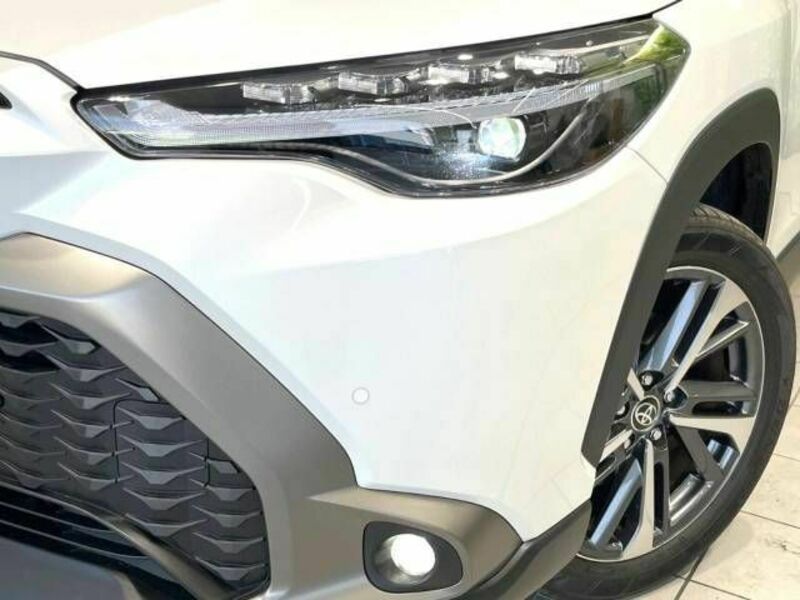 COROLLA CROSS-11