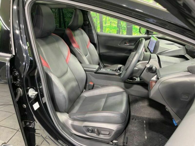 PRIUS-8