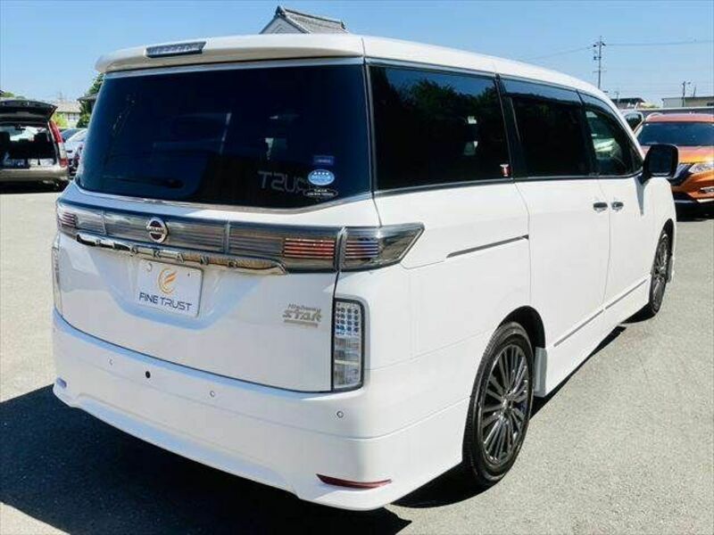 ELGRAND-18