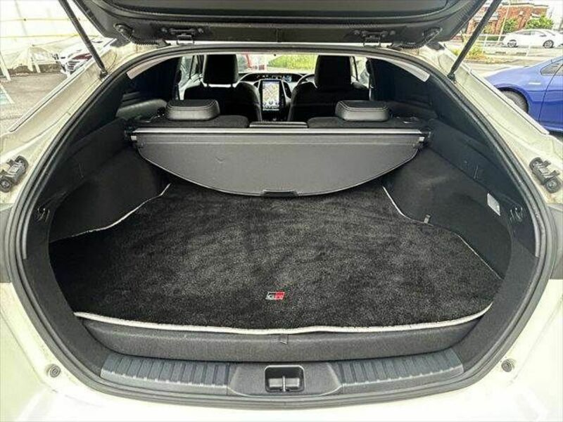 PRIUS PHV-8