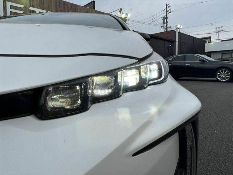 PRIUS PHV-10