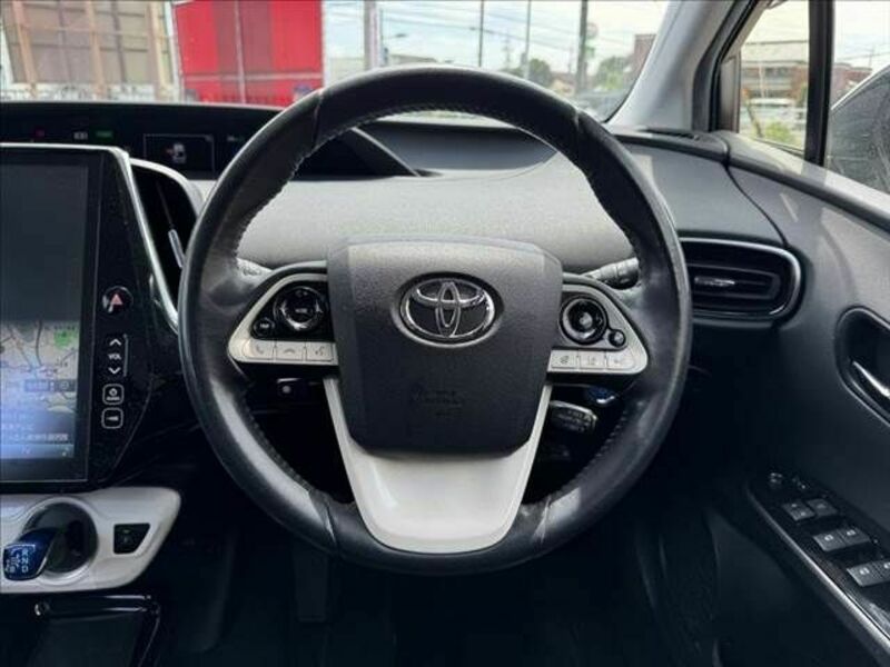 PRIUS PHV