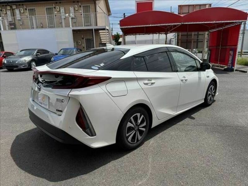 PRIUS PHV