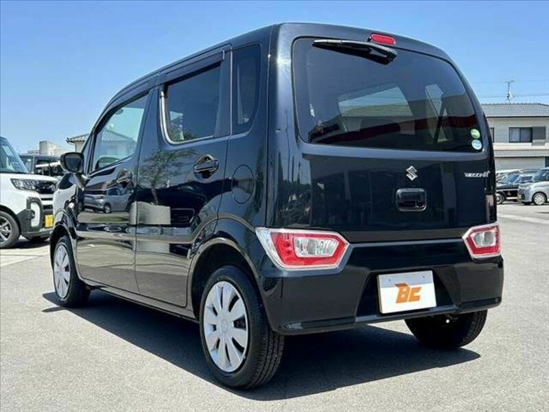 WAGON R-12