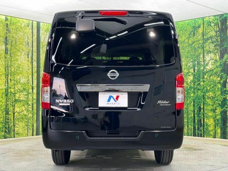 NV350 CARAVAN-14