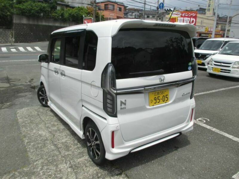 N BOX CUSTOM