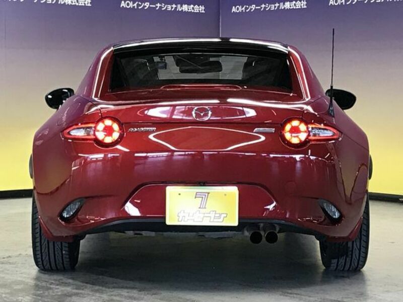 ROADSTER RF-8