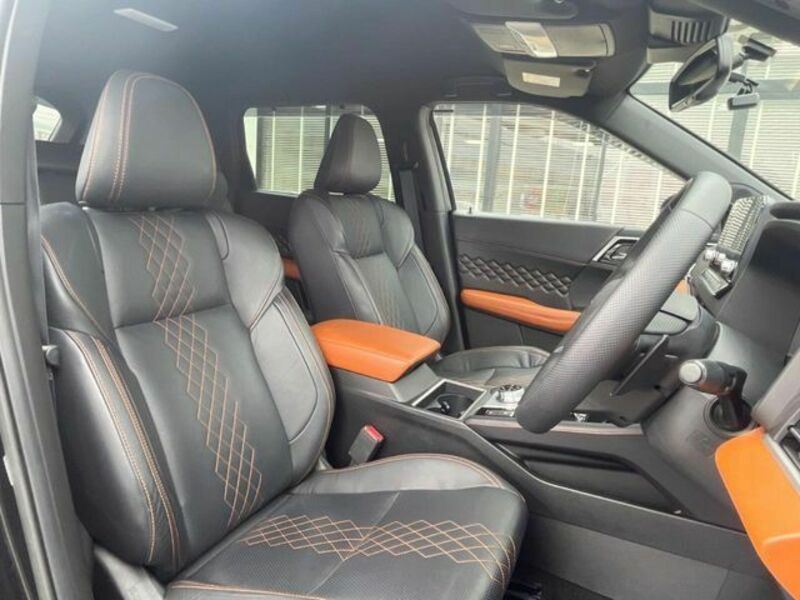 OUTLANDER PHEV