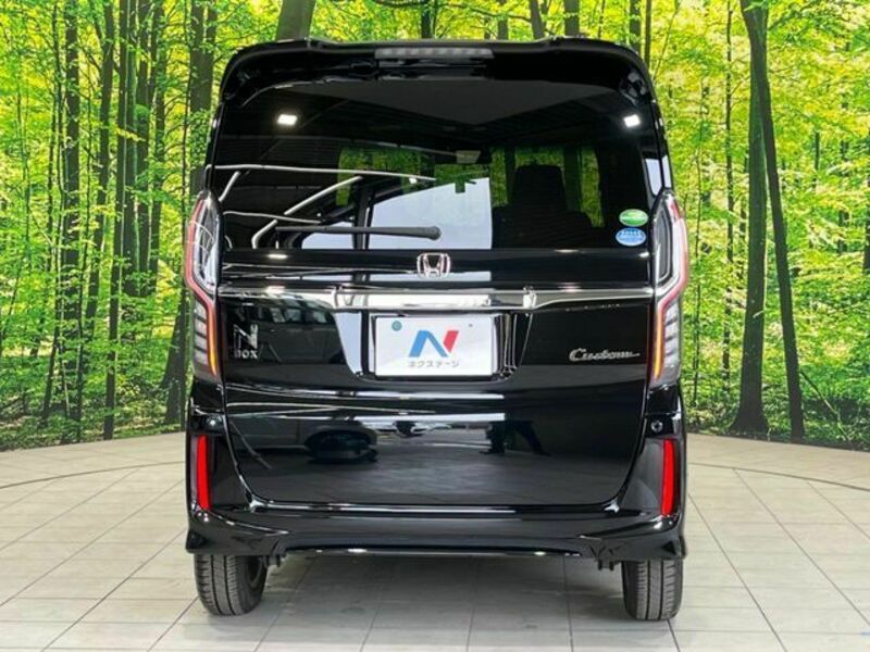 N BOX CUSTOM