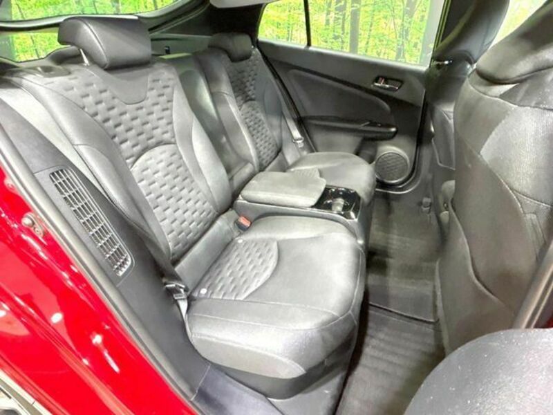 PRIUS PHV-8