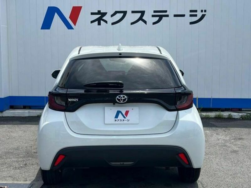 YARIS-15