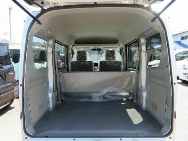 CLIPPER VAN