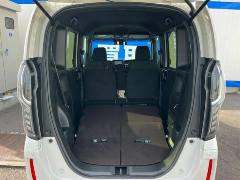 N BOX CUSTOM-11