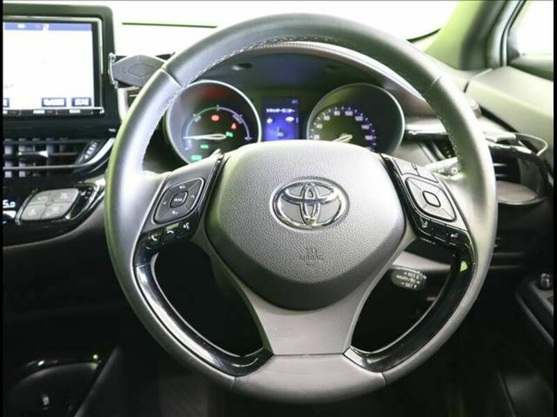 C-HR-11