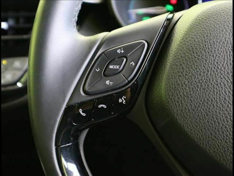 C-HR-12