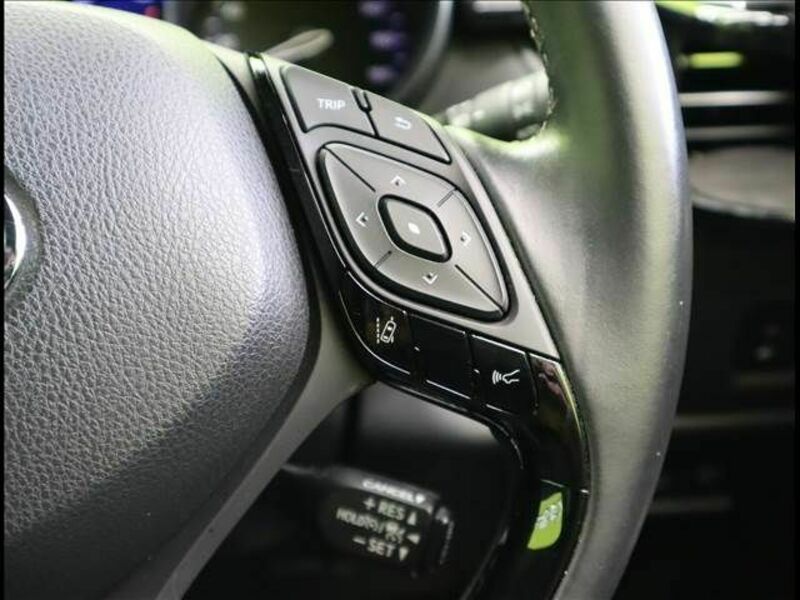 C-HR-13