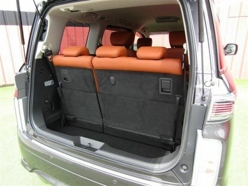 ELGRAND-8