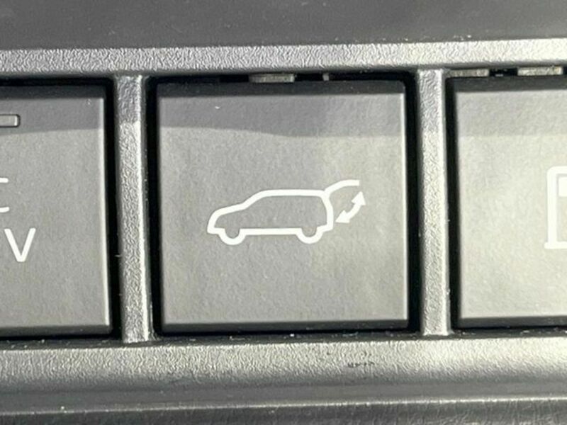 PRIUS-5
