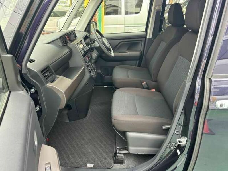 ROOMY