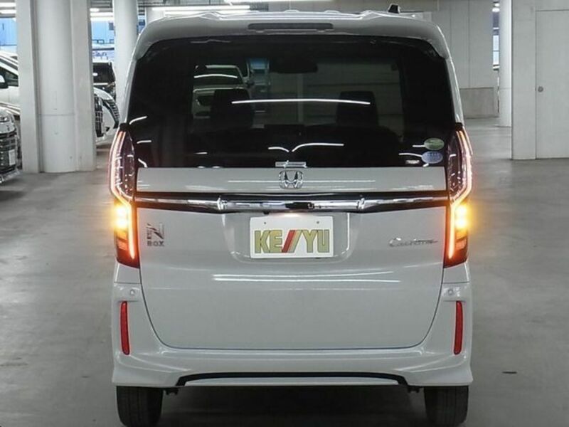 N BOX CUSTOM-5
