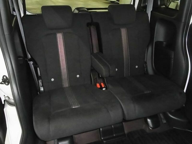 N BOX CUSTOM-12