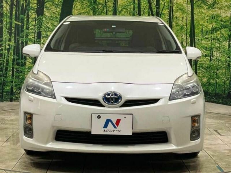 PRIUS-13