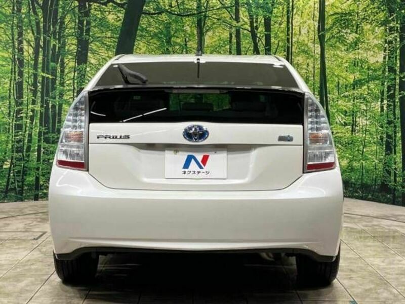 PRIUS-14
