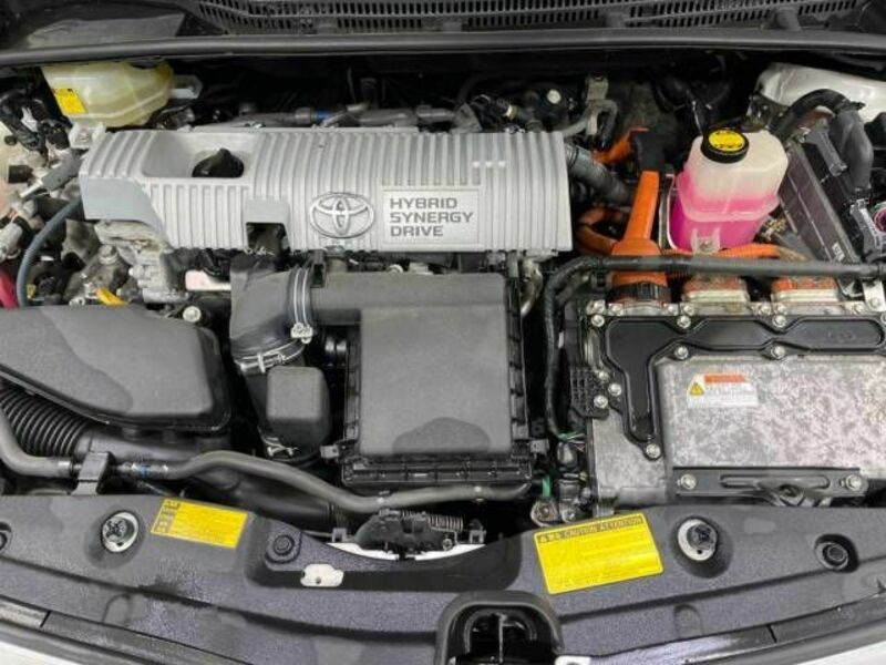 PRIUS-17