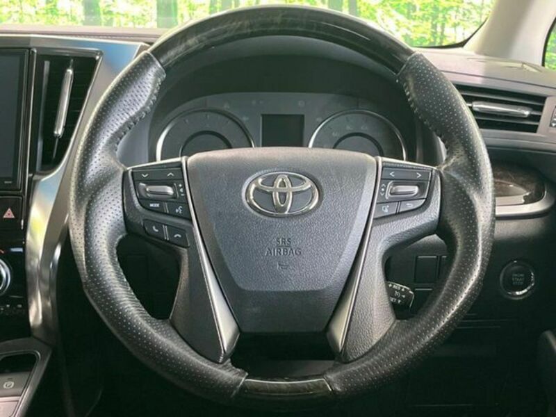 VELLFIRE-11