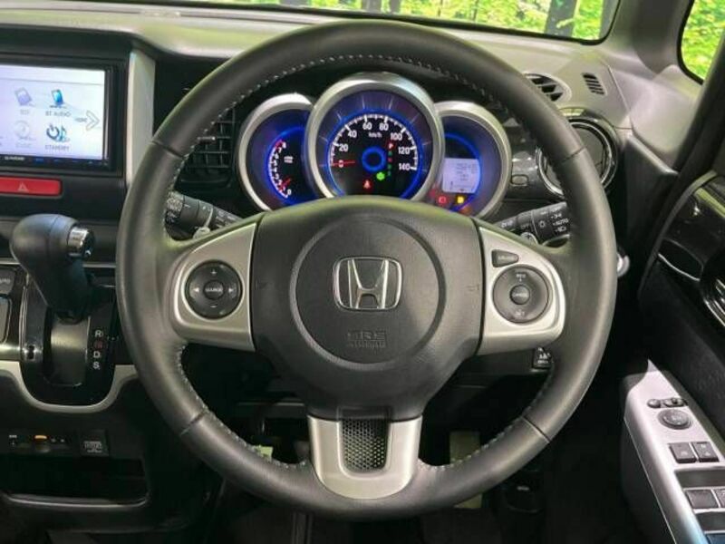 N BOX CUSTOM-10