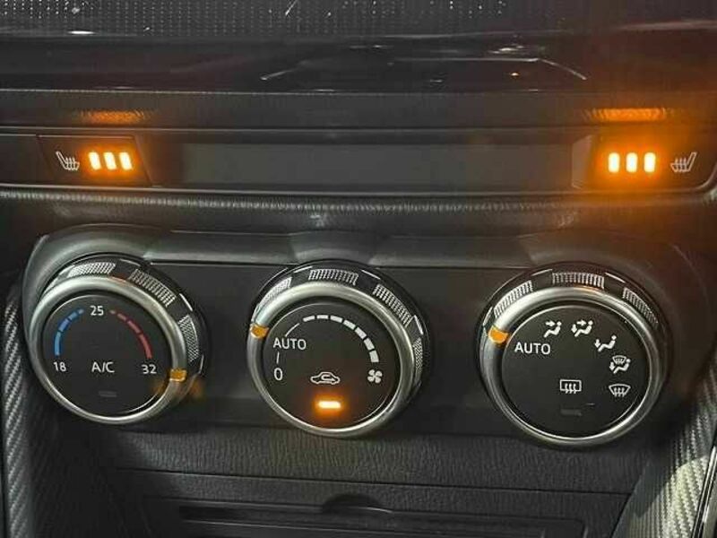 MAZDA2-15