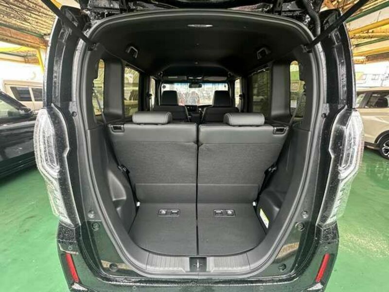 N BOX CUSTOM-11