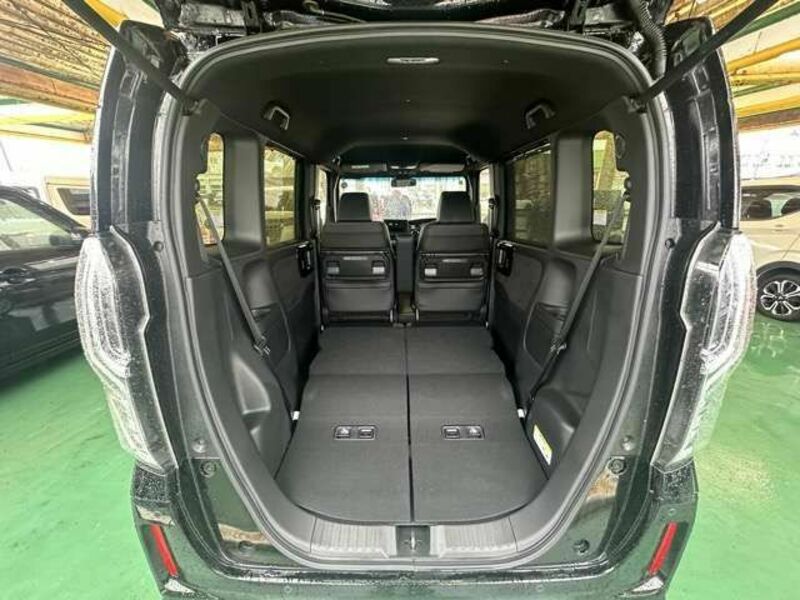 N BOX CUSTOM-12