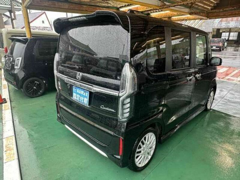 N BOX CUSTOM-13