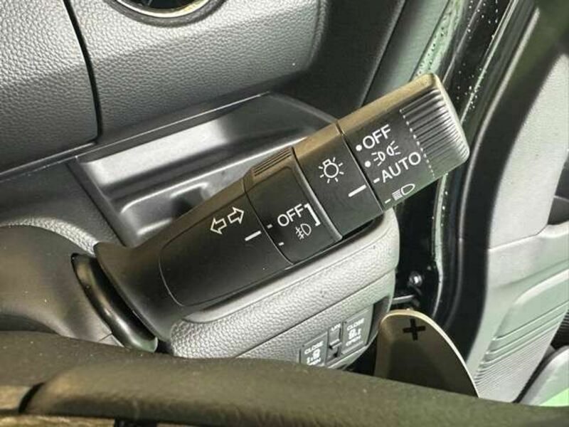N BOX CUSTOM-18