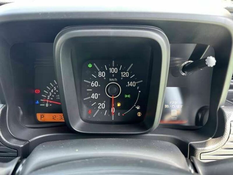N-VAN