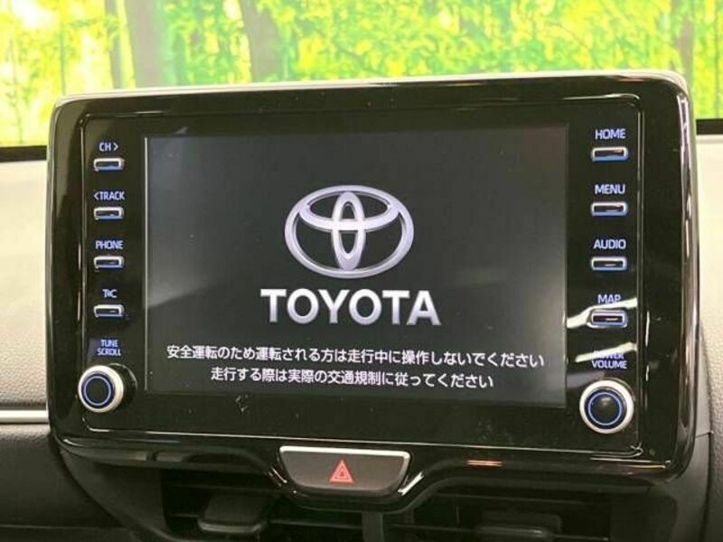 YARIS CROSS-3