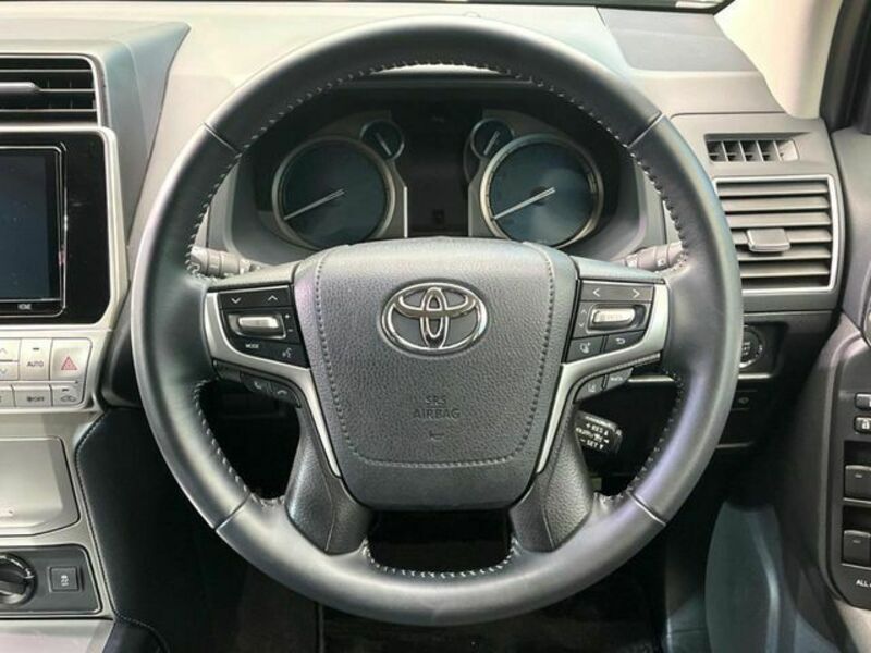 LAND CRUISER PRADO-10