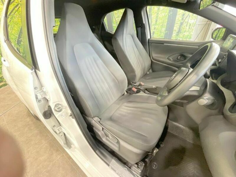 YARIS-7